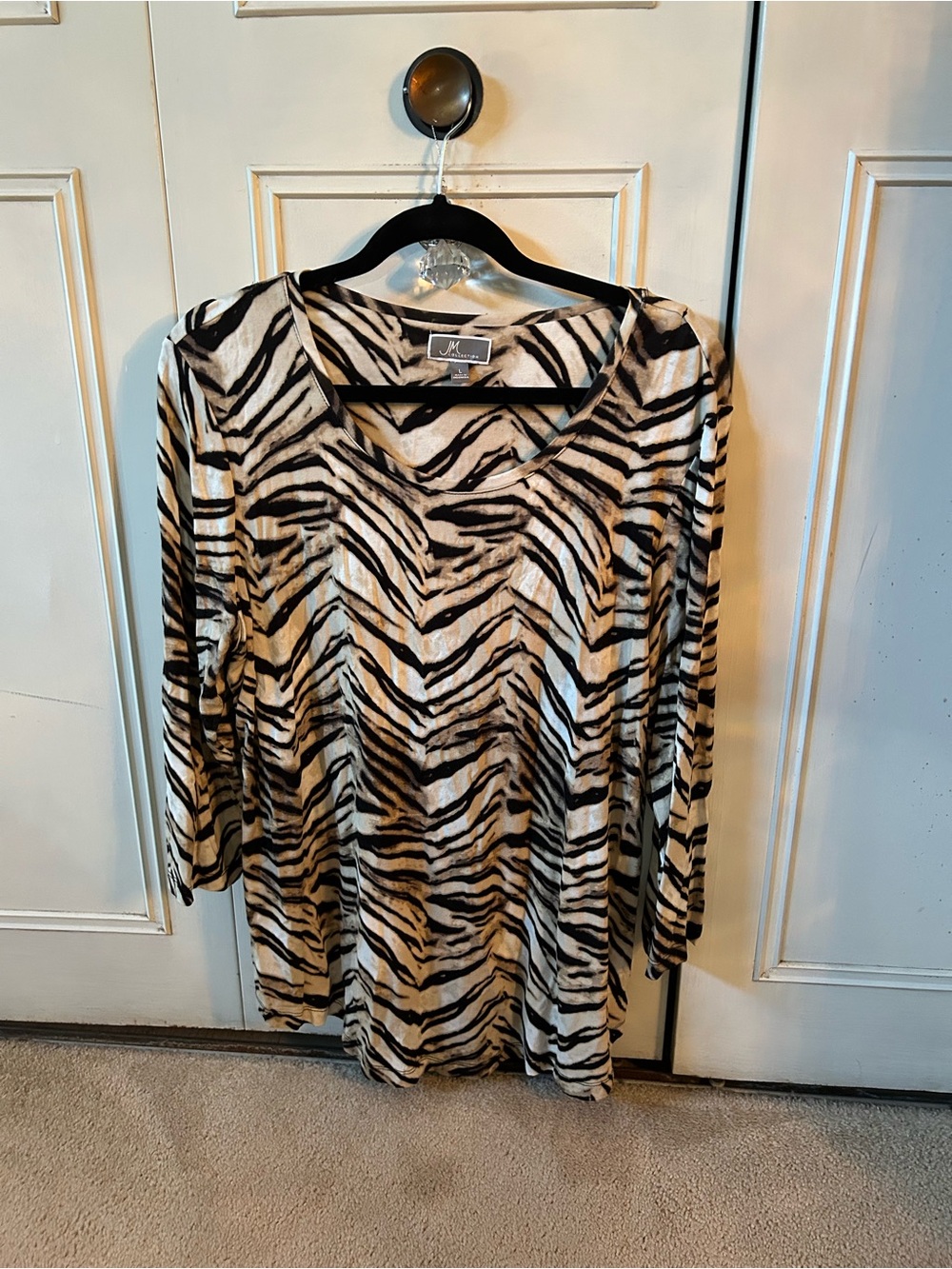JM Collection Black and Cream Leopard Print crew neck Long Sleeve Top